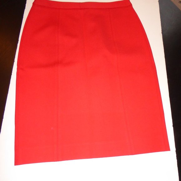 LK Bennett Berry Red RITA Back Zippered Pencil Skirt USA Size 4 - Picture 4 of 9